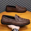Novos Sapatos Masculinos 2026 com Padrão de Crocodilo, Mocassins Masculinos, Sapatos Casuais Planos, Estilo Britânico, Sapatos Casuais de Couro Preto com Solado Macio