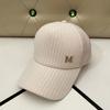 Novo boné de beisebol de verão feminino coreano strass M All-match respirável malha boné viagem protetor solar sombra boné moderno
