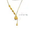 Loja de Ouro Mesmo Estilo Paz e Alegria Textura Martelada Pequeno Pepita de Ouro Pingente de Lótus com Borla Colar Design Vintage Clavícula Levemente Luxuosa Versátil Corrente