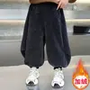 Calças de Lã Forradas para Crianças Calças Lanternas para Meninos Outono Inverno 2026 Novo Estilo Coreano Incrível Bonito Roupas de Inverno para Crianças Pequenas Calças de Moletom Espessadas