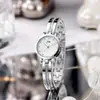Relógio feminino de nicho de alta qualidade em liga, relógio de pulseira requintado para festa de estudante, pulseira de aço com strass, relógio da moda estilo ins