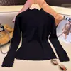 Suéter de punto para mujer con cuello semialto y volantes, nuevo modelo otoño/invierno 2026, cómodo top básico en color marrón Maillard