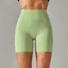 Pantalones de yoga de estilo nuevo sin línea de vergüenza color piel para mujer, cintura alta, realce de glúteos, compresión abdominal, shorts deportivos de tres puntos