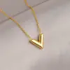 Colar Geométrico em Aço Titânio Ferradura em U para Mulheres, Corrente de Clavícula com Design Simples de Nicho, Corrente Elegante e Versátil para Moletom
