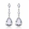 RAKOL Versión coreana de pendientes de gota de agua de moda simple para mujer con incrustaciones de circonita AAA, pendientes de moda que combinan con todo, pendientes al por mayor