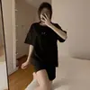 Fábrica atacadista de comércio exterior Vento de celebridade da Internet Waffle Smiley Pijama feminino de manga curta com shorts Conjunto de roupa para casa Moda