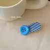 Pinza para flequillo de botones azules estilo coreano, diseño de nicho retro girly estilo Ins, accesorio para el cabello con pinza de cocodrilo versátil