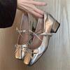 Zapatos Planos Plateados Estilo Hada para Mujer con Punta Cuadrada, Boca Baja, Moño, Tacón de Grosor Medio, Zapatos Mary Jane Franceses Estilo Nuevo 2025