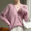 Caimento solto, estilo novo, básico e bonito! Macio e confortável, feito com 75% de caxemira e 25% de seda de amoreira, cardigã de tricô feminino com decote V e enfeites de pérola