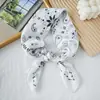 Lenço Quadrado Pequeno de Algodão e Linho Fino Fresco Respirável Feminino Macio Artístico Decorativo Lenço Pequeno Lenço de Verão Feminino Lenço Pequeno Versátil