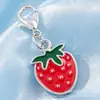 Pingente de cereja requintado cravejado de diamantes, efeito de gota de óleo, chaveiro de fruta realista, acessórios decorativos DIY para bolsas