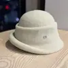 Elegante sombrero de lana estilo Hepburn francés para mujer, otoño e invierno, con un toque sofisticado y de alta gama, gorro de pescador tejido, cálido y elegante