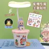 Nova Luminária de Mesa Pequena de Tecido Cartoon Criativo, Presente de Feriado para Crianças, Decoração de Mesa, Boneca Fofa que Brilha
