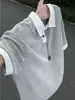 Camisa Polo de manga corta transpirable con diseño de panal marrón para hombre, camiseta texturizada de estilo retro americano de verano con medias mangas de seda helada