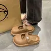 Sandalias cerradas para mujer, suela suave antideslizante, nueva moda primavera-verano 2026, nicho, sencillas, versátiles para usar en casa y al aire libre.