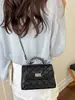 Bolso de mujer transfronterizo 2026 primavera-verano nuevo estilo bolso de mano pequeño inspirado en Chanel, moderno bolso de hombro y bandolera con cadena acolchada