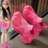 Zapatos deportivos para niños para primavera, otoño y verano, zapatos de punto volador para niños y niñas, nuevos zapatos de malla para bebé simples y elegantes sin cordones