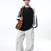 Hou Minghao respalda este producto: Sudadera de otoño para hombre estilo americano con cuello redondo, tres rayas y diseño de bloques de color