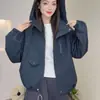 Chaqueta con capucha súper elegante y sencilla para mujer, modelo nuevo de otoño, corte holgado, adelgazante, chaqueta casual versátil, estilo corto a la moda