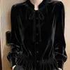 Camisa de Terciopelo con Cuello Alto de Manga Larga Estilo Ligeramente Maduro para Mujer, Sensación de Lujo Ligero, Top Francés con Retazos de Volantes y Lazo