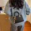 Bolsas Femininas da Moda 2025 Nova Moda Estilo Coreano Pequena Bolsa de Mão Quadrada Versátil Bolsa de Ombro Transversal para Mulheres