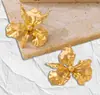 Brincos de Metal Retro Europeus e Americanos Transfronteiriços Exagerados com Flores Pequenas Brincos de Flor Tridimensional High-End