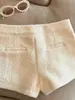 Shorts blancos de lana simples de cintura alta para mujer, nuevo estilo otoño/invierno, talla petite, versátiles, adelgazantes, modernos, hot pants casuales para uso exterior