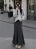 Falda lápiz gris cola de pez para mujer, nuevo estilo otoño 2026, falda larga de punto fluida línea A, elegante y estiliza