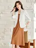 Traje de Falda para Mujer de Manga Media, Nuevo de Moda Primavera-Verano, Estilo Commuter, Corte Ajustado, Rejuvenecedor, Elegante, Versátil, Ropa Profesional para Entrevistas de Trabajo