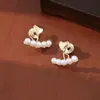 Pendientes de Clip para Oreja Estilo Francés Vintage con Perlas sin Agujeros en las Orejas Pendientes Elegantes de Lujo Ligero Pendientes de Clip para Oreja de Alto Nivel Nicho para Mujeres Placa de Incienso Mosquitero