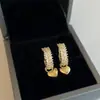 Pendientes de Corazón con Microincrustaciones de Circonita de Alta Gama Transfronterizos para Mujer, Elegantes y Sencillos, Versátiles, Estilo Retro, Pendientes Chapados en Oro Real