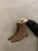 Botas Curtas com Elevação Interna Botas Femininas 2025 Outono e Inverno Novas Estilo Coreano Botas Curtas Simples Zíper Traseiro Bico Quadrado Moda Botas Femininas
