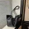 Bolso de Hombro Retro para Viajes Diarios 3D Gran Capacidad Moderno Bolso de Mujer Otoño/Invierno 2026 Nuevo Bolso de Hombro Único de Mano