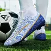 Comercio exterior nuevos zapatos de fútbol de caña alta assassin spike clavo roto zapatillas de deporte juego profesional especial al por mayor zapatos de fútbol para niños