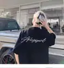 Camiseta de Verão Masculina Algodão Leve High Street Americana Estampa de Letras 2025 Tendência Versátil Casual Solta Manga Curta