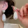 Pendientes Redondos de Perla en Forma de Lágrima con Tachuelas de Diamante Plateadas, Pendientes Elegantes Versátiles Retro Franceses, Joyería para Orejas de Lujo Ligero de Nicho