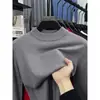 Suéter de cuello alto cruzado al por mayor para hombre, nuevo estilo otoño e invierno 2026, camiseta básica de punto versátil de color liso para hombres de mediana edad