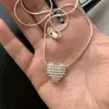 Elegante Versátil Collar Trenzado con Cuentas Redondas Colgante Pequeño de Corazón para Mujer, Simple y de Gama Alta Moda Tendencia Gargantilla Cadena de Clavícula