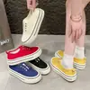 Zapatos slip-on ligeros, transpirables y versátiles, de caña baja, zapatillas casuales de suela gruesa para mujer, nuevos zapatos de lona de verano 2026