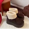 Botas de Neve Casuais Femininas Pequenas com Solado Grosso Quentes Inverno 2025 Novas Super Populares Retrô Versáteis Botas de Algodão com Forro de Lã