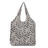 Bolsa Feminina de Lona de Algodão com Estampa de Leopardo Personalizada Relaxada Grande Capacidade Nova Simples Versátil para Ombro Bolsa Tote para Aula e Trabalho
