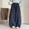 Conjunto de Moletom com Gola de Boneca Listrada para Meninas Outono 2026 Novo Estilo Preguiçoso Elegante Conjunto de Duas Peças para Meninas Mais Velhas Início do Outono