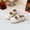Sapatos Simples de Uma Sola para Crianças, Novos Sapatos de Couro da Primavera de 2026, Sapatos de Couro Modernos, Sapatos Elegantes para Performance, Sapatos Pequenos de Couro com Bico Fechado