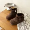 Botines Cortos de Ante Retro para Niñas 2026 Otoño/Invierno Nuevos Estilo Coreano Casual con Cremallera Lateral Botitas Pequeñas de Piel para Bebé Niño Pequeño