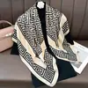 Estilo europeo patrón geométrico palabra G moda versátil para el día a día bufanda de seda blusa traje bufanda decorativa chal