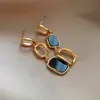 Pendientes de aguja de plata de alta gama con diamantes negros, elegantes y combinables, ligeros y de lujo, de alta calidad, al por mayor.