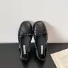 Sapatos baixos simples estilo coreano, com sola macia e bico quadrado, com laço, slip-ons de corte baixo, novo modelo primavera e outono 2026