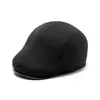 Nuevo modelo de invierno de gorra tipo pico para hombres de mediana edad y mayores, adecuado para papás y abuelos, engrosado para abrigar y proteger los oídos, ideal para viajes al aire libre