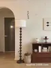 Luminária de Piso de Madeira Maciça Usada para Quarto Sala de Estar Designer Ajustável SantaTMM Estilo Wabi-Sabi Atmosfera Retrô Luminária de Mesa