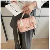 Bolsa de Mão Acolchoada Estilo Tweed com Fecho de Corrente Feminina 2025 Verão Nova Moda Bolsa de Ombro Único Transversal de Alta Qualidade